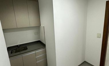 Excelente edificio a estrenar - 1200 m2 - 15 cocheras - Local comercial   Oficinas.