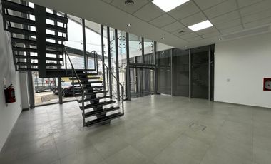 Excelente edificio a estrenar - 1200 m2 - 15 cocheras - Local comercial   Oficinas.