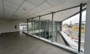 Excelente edificio a estrenar - 1200 m2 - 15 cocheras - Local comercial   Oficinas.