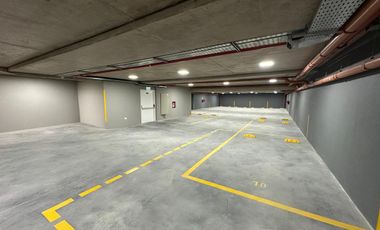 Excelente edificio a estrenar - 1200 m2 - 15 cocheras - Local comercial   Oficinas.