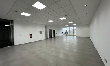 Excelente edificio a estrenar - 1200 m2 - 15 cocheras - Local comercial   Oficinas.