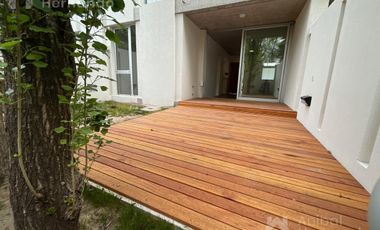 VENTA de Departamento 3 AMBIENTES con jardin y  parrilla. Bio Condominio.