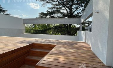 VENTA de Departamento 3 AMBIENTES con jardin y  parrilla. Bio Condominio.