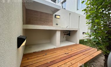 VENTA de Departamento 3 AMBIENTES con jardin y  parrilla. Bio Condominio.