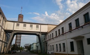 Alquiler A estrenar Deposito Nave Industrial 1380m2 U$S 6 x metro cub