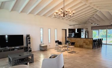 CASA 4 AMBIENTES EN VENTA, BARRIO CERRADO MONET,  LOS CARDALES