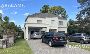 CASA en VENTA en Saint Thomas Oeste - Canning