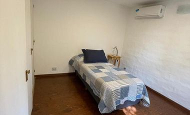 alquiler AMOBLADO DUPLEX  3 dormitorios en Housing cerrado x mes, semestre o año