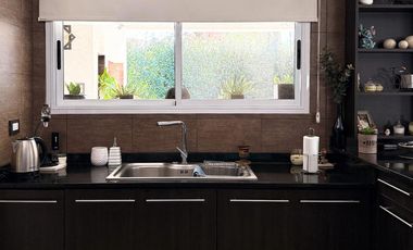 CASA 4 AMBIENTES EN VENTA, BARRIO LOS PARAISOS, LOS CARDALES