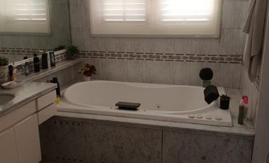 Casa en  VENTA EN EL PARAISO COUNTRY CLUB HIPICO & GOLF