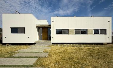 CASA 7 AMBIENTES EN VENTA, BARRIO CERRADO CHACRAS DE LA RESERVA, LOS CARDALES