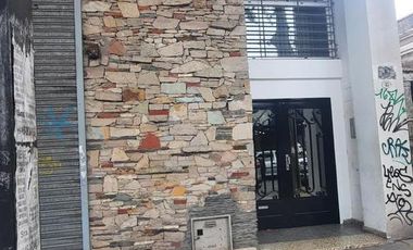 Departamento APTO PROFESIONAL / Ameghino 43 - Monte Grande