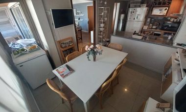 departamento tipo piso de 4 ambientes con 2 cocheras de categoria en Lomas de Zamora