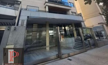 departamento tipo piso de 4 ambientes con 2 cocheras de categoria en Lomas de Zamora