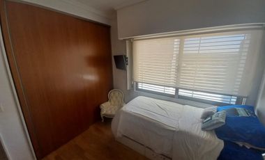 departamento tipo piso de 4 ambientes con 2 cocheras de categoria en Lomas de Zamora