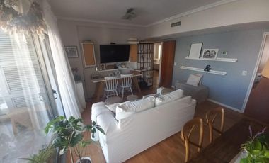 departamento tipo piso de 4 ambientes con 2 cocheras de categoria en Lomas de Zamora