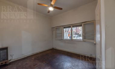 PH 3 amb. al frente 93 m2 totales / con entrada independiente