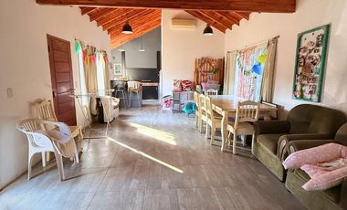 CASA 5 AMBIENTES EN VENTA, BARRIO PARQUE NATURA, LOS CARDALES