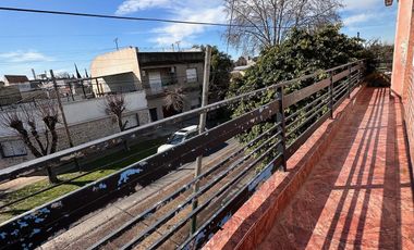 Departamento en Banfield Este