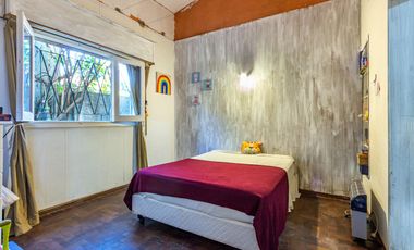 CASA 3 DORMITORIOS EN VENTA ROLDAN CENTRO CON JARDIN ACEPTA PERMUTA