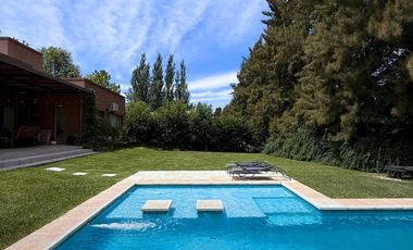 CASA 4 AMBIENTES EN VENTA, BARRIO LA CODORNIZ, LOS CARDALES