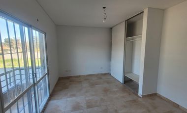 Triplex en Venta en Paso del Rey