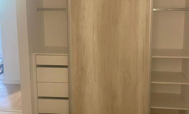 Chalet reciclado 4 ambientes jardín. La Lucila.