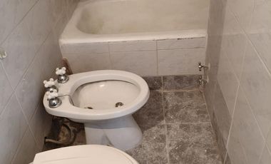 VENTA Departamento en torre dos ambientes.