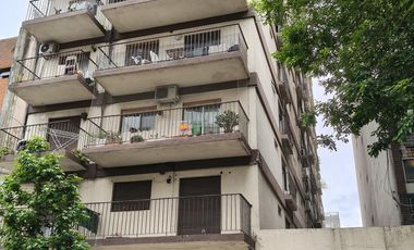 VENTA Departamento en torre dos ambientes.