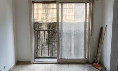 VENTA Departamento en torre dos ambientes.
