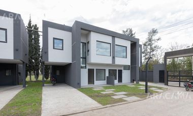 ALQUILER / VENTA Duplex de 4 ambientes en  Canning