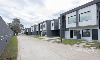 ALQUILER / VENTA Duplex de 4 ambientes en  Canning