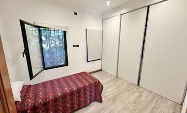 Casa en Venta de 2 dormitorios, patio con galería, pileta y parrilla. Fincas de La Florida, Zarate