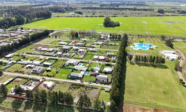 Casa en Venta de 2 dormitorios, patio con galería, pileta y parrilla. Fincas de La Florida, Zarate