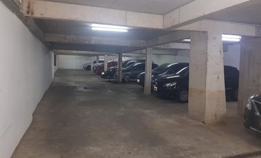 Cochera Cubierta VENTA  Banfield