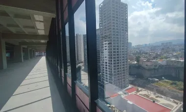 Oficina en renta en Hacienda de las Palmas, Huixquilucan, México