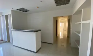 Oficina en renta en Bosques de las Palmas, Huixquilucan, México