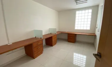 Oficina en renta en Bosques de las Palmas, Huixquilucan, México