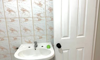 VENTA CASA ESQUINA SAN JOAQUIN CERCA LÍNEA 5 METRO