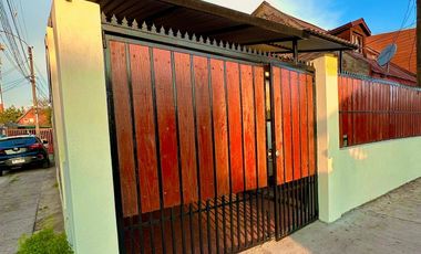 VENTA CASA ESQUINA SAN JOAQUIN CERCA LÍNEA 5 METRO