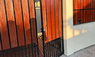 VENTA CASA ESQUINA SAN JOAQUIN CERCA LÍNEA 5 METRO