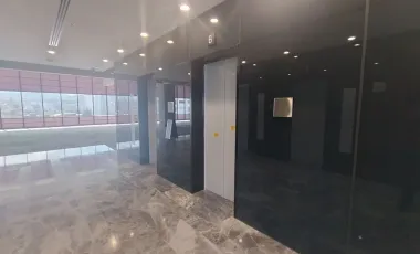 Oficina en renta en Hacienda de las Palmas, Huixquilucan, México