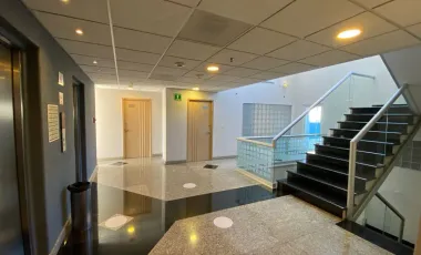 Oficina en renta en Bosques de las Palmas, Huixquilucan, México