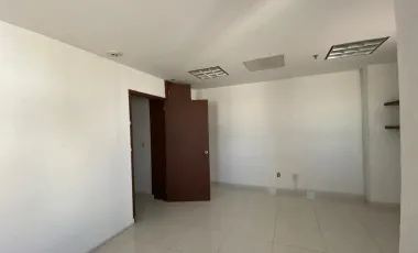 Oficina en renta en Bosques de las Palmas, Huixquilucan, México