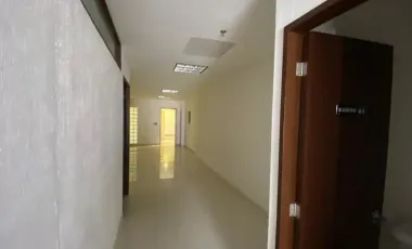 Oficina en renta en Bosques de las Palmas, Huixquilucan, México