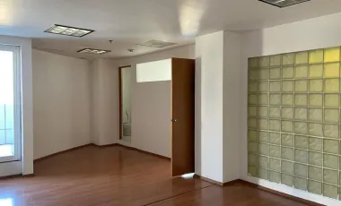 Oficina en renta en Bosques de las Palmas, Huixquilucan, México