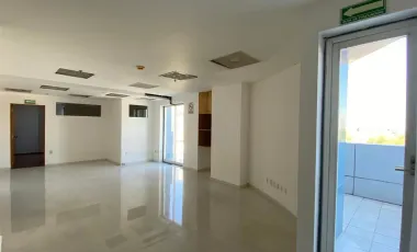 Oficina en renta en Bosques de las Palmas, Huixquilucan, México