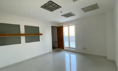 Oficina en renta en Bosques de las Palmas, Huixquilucan, México