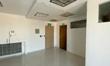 Oficina en renta en Bosques de las Palmas, Huixquilucan, México