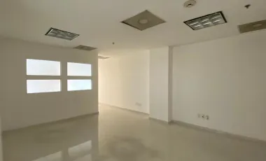 Oficina en renta en Bosques de las Palmas, Huixquilucan, México